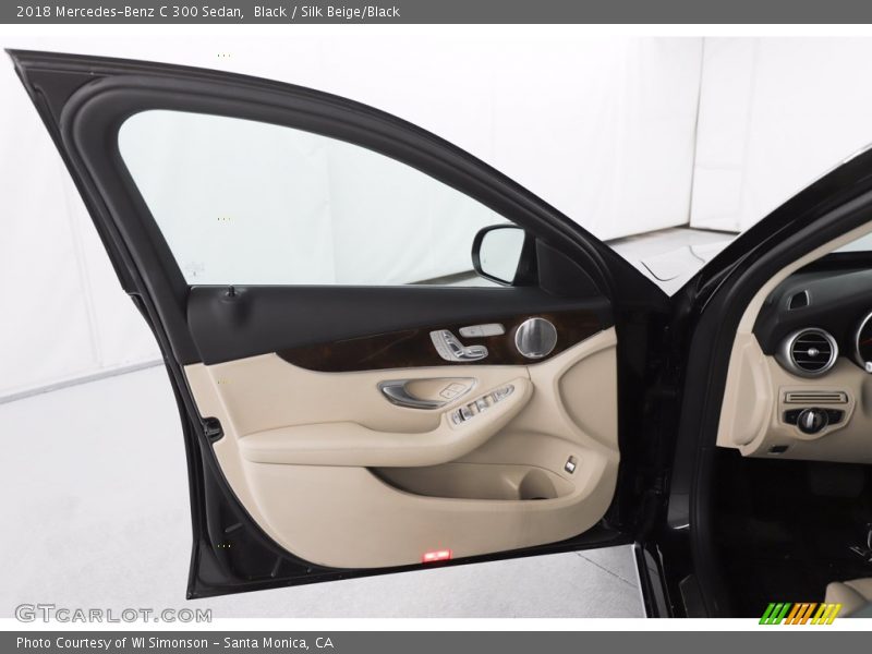 Black / Silk Beige/Black 2018 Mercedes-Benz C 300 Sedan