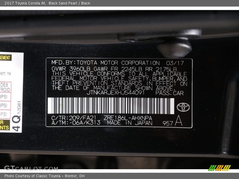 Black Sand Pearl / Black 2017 Toyota Corolla iM