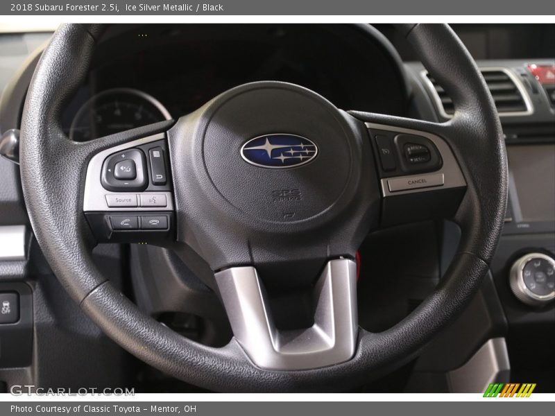 Ice Silver Metallic / Black 2018 Subaru Forester 2.5i