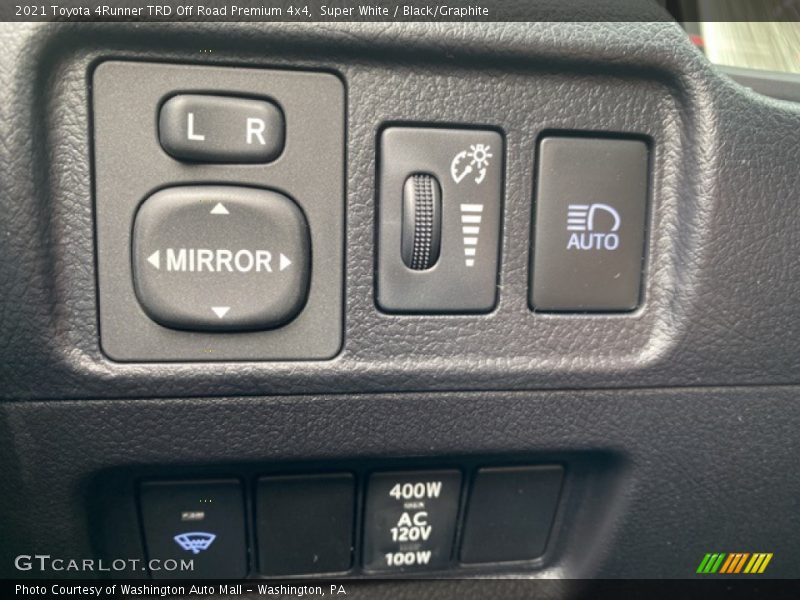 Super White / Black/Graphite 2021 Toyota 4Runner TRD Off Road Premium 4x4