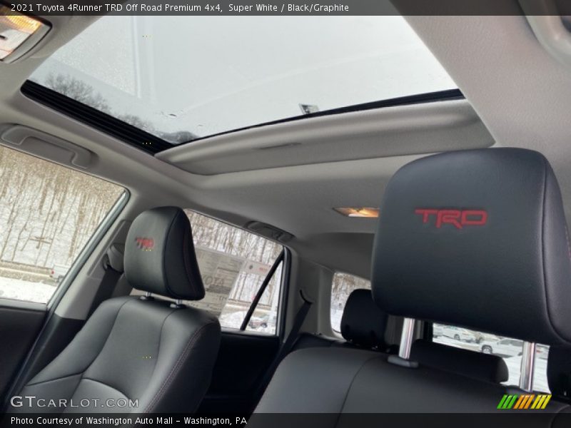 Super White / Black/Graphite 2021 Toyota 4Runner TRD Off Road Premium 4x4