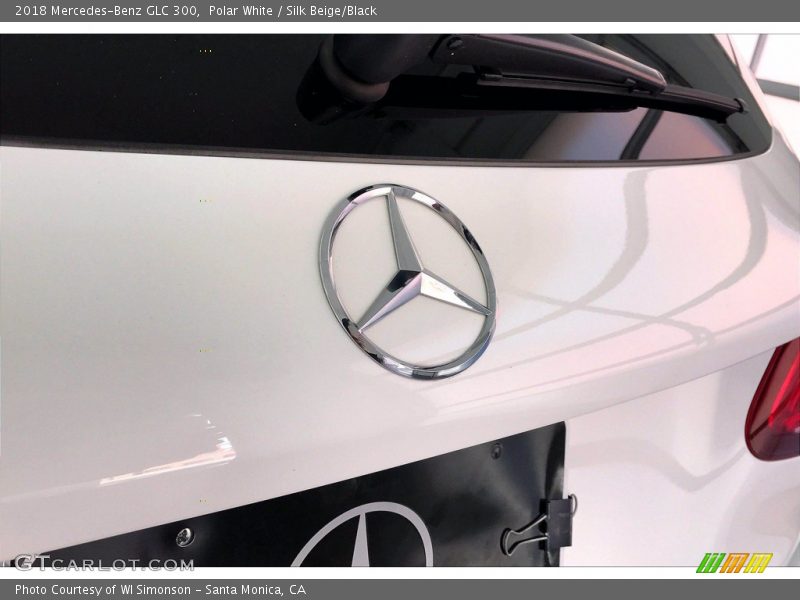 Polar White / Silk Beige/Black 2018 Mercedes-Benz GLC 300