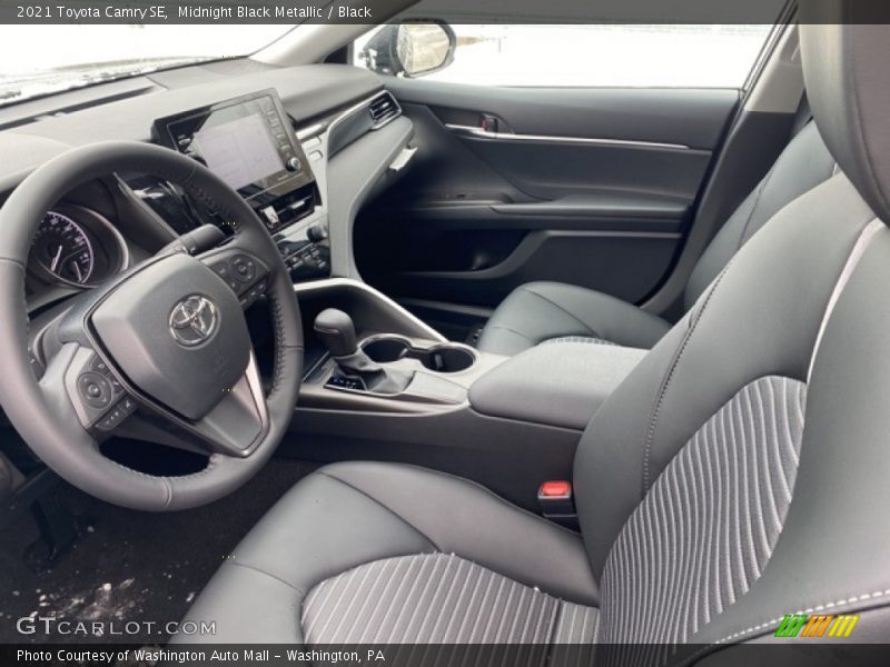 Midnight Black Metallic / Black 2021 Toyota Camry SE