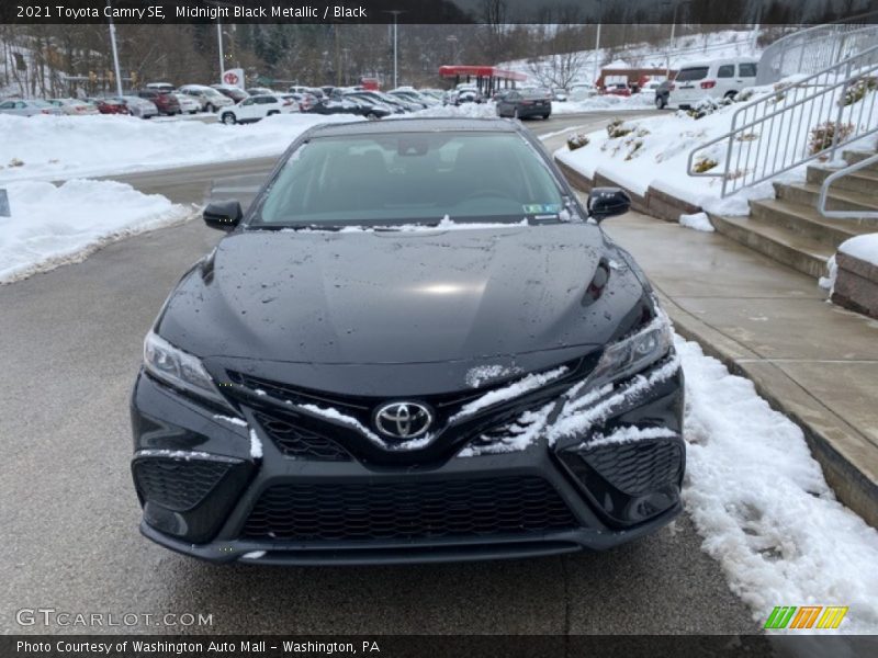 Midnight Black Metallic / Black 2021 Toyota Camry SE