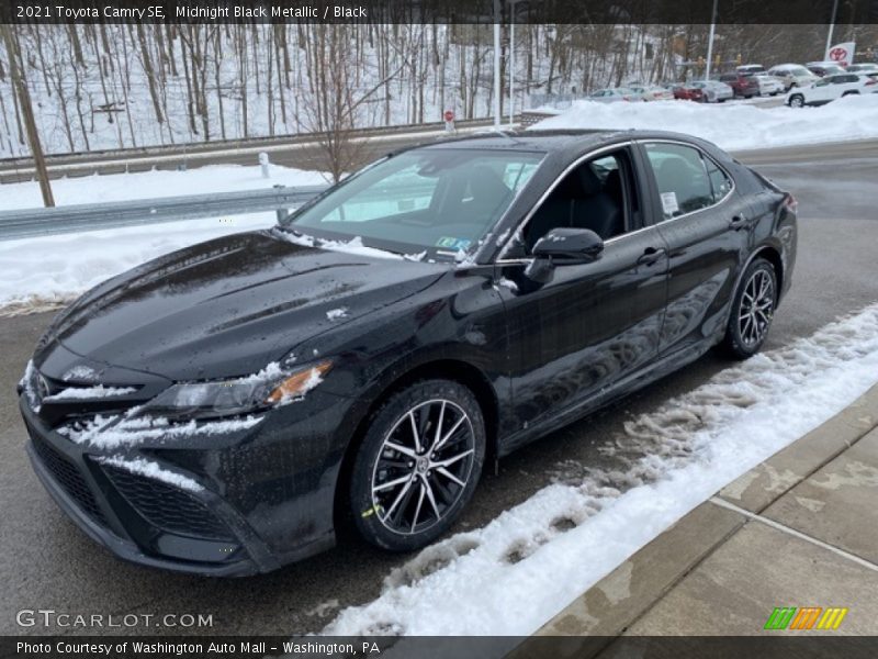Midnight Black Metallic / Black 2021 Toyota Camry SE