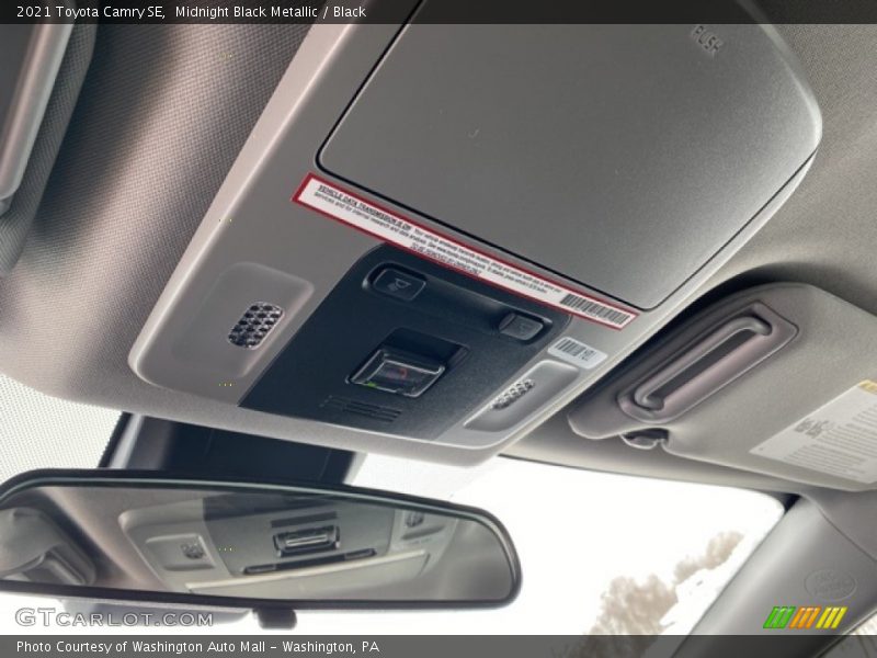 Midnight Black Metallic / Black 2021 Toyota Camry SE