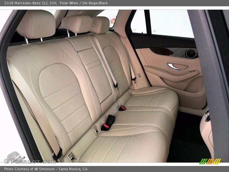 Polar White / Silk Beige/Black 2018 Mercedes-Benz GLC 300