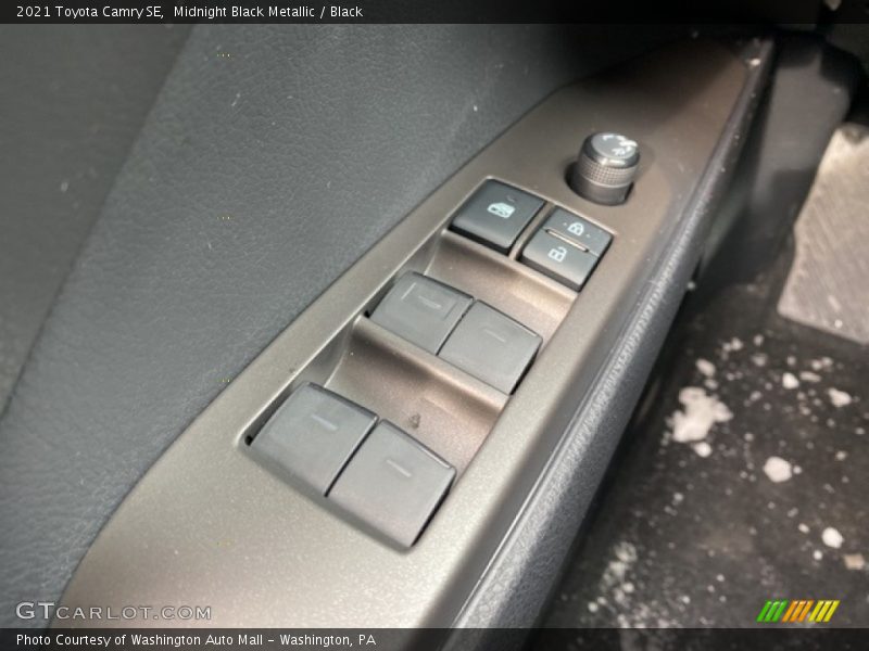 Midnight Black Metallic / Black 2021 Toyota Camry SE