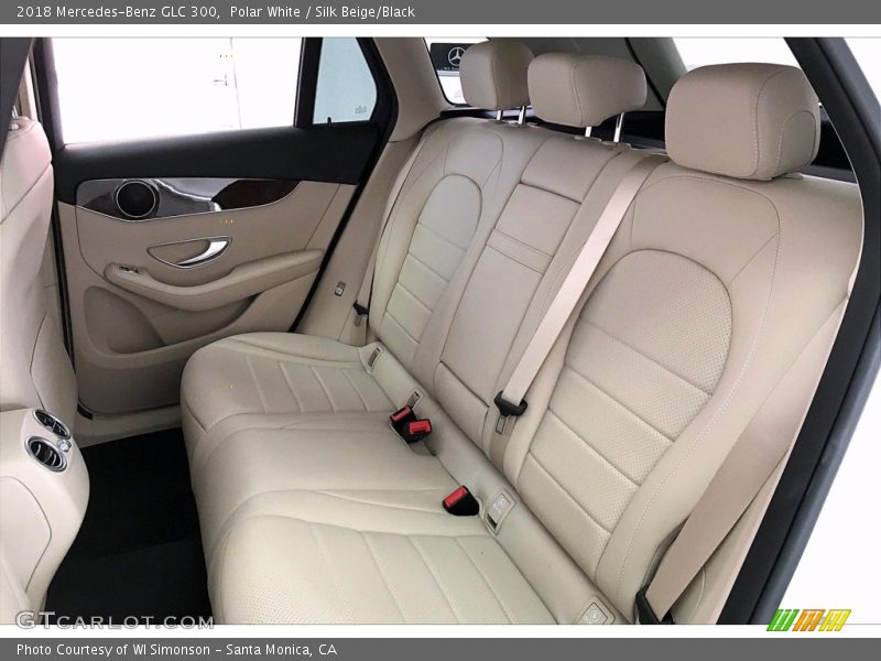 Polar White / Silk Beige/Black 2018 Mercedes-Benz GLC 300