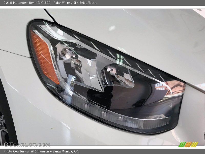 Polar White / Silk Beige/Black 2018 Mercedes-Benz GLC 300