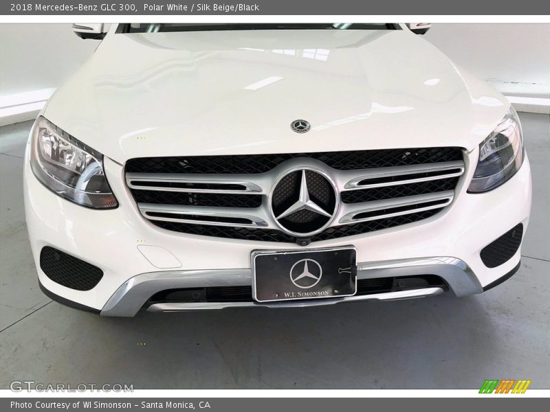 Polar White / Silk Beige/Black 2018 Mercedes-Benz GLC 300