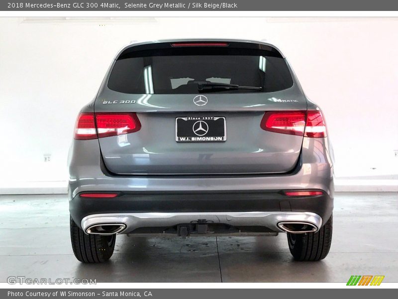Selenite Grey Metallic / Silk Beige/Black 2018 Mercedes-Benz GLC 300 4Matic