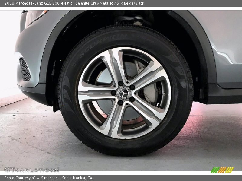 Selenite Grey Metallic / Silk Beige/Black 2018 Mercedes-Benz GLC 300 4Matic