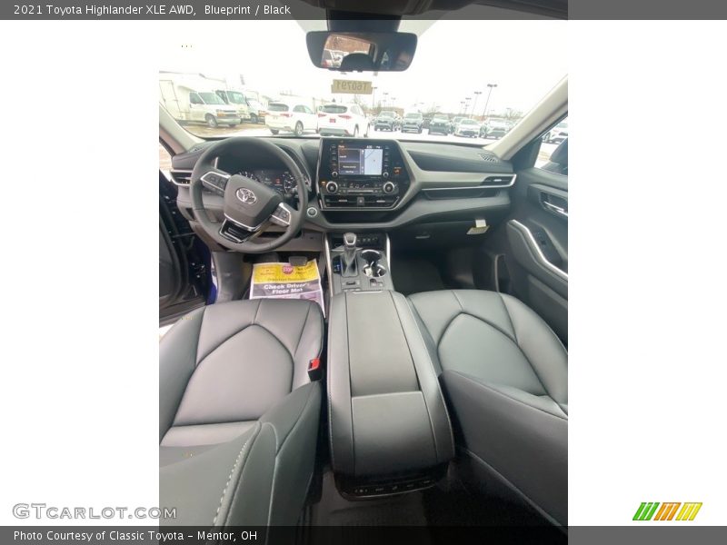 Blueprint / Black 2021 Toyota Highlander XLE AWD