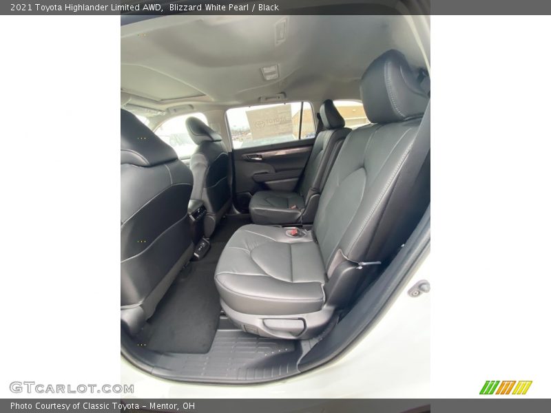 Blizzard White Pearl / Black 2021 Toyota Highlander Limited AWD