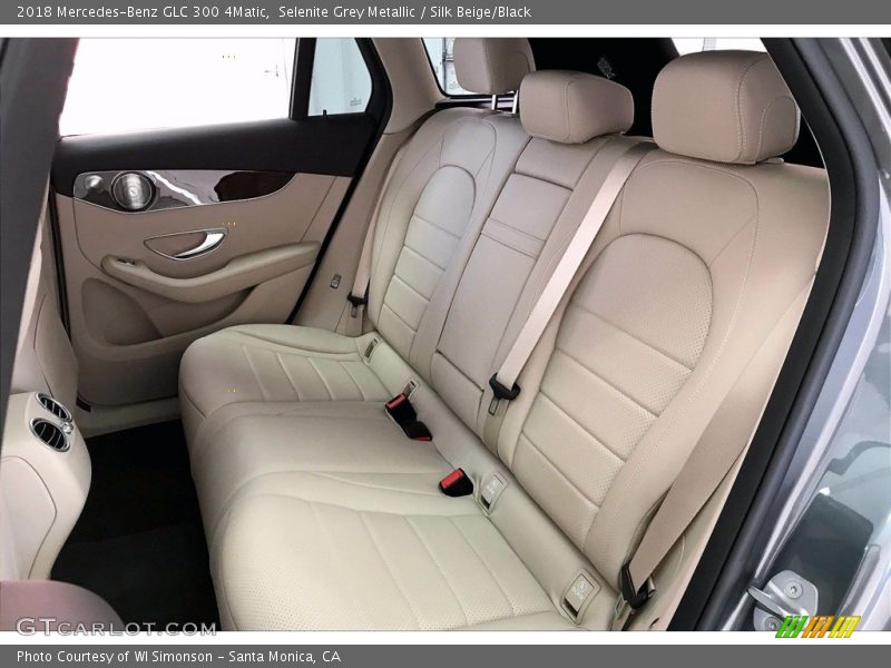 Selenite Grey Metallic / Silk Beige/Black 2018 Mercedes-Benz GLC 300 4Matic
