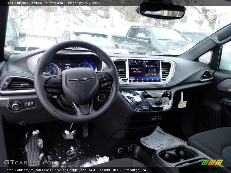 Bright White / Black 2021 Chrysler Pacifica Touring AWD