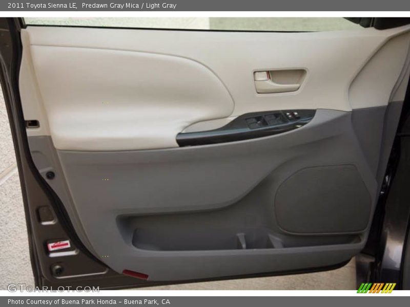 Predawn Gray Mica / Light Gray 2011 Toyota Sienna LE