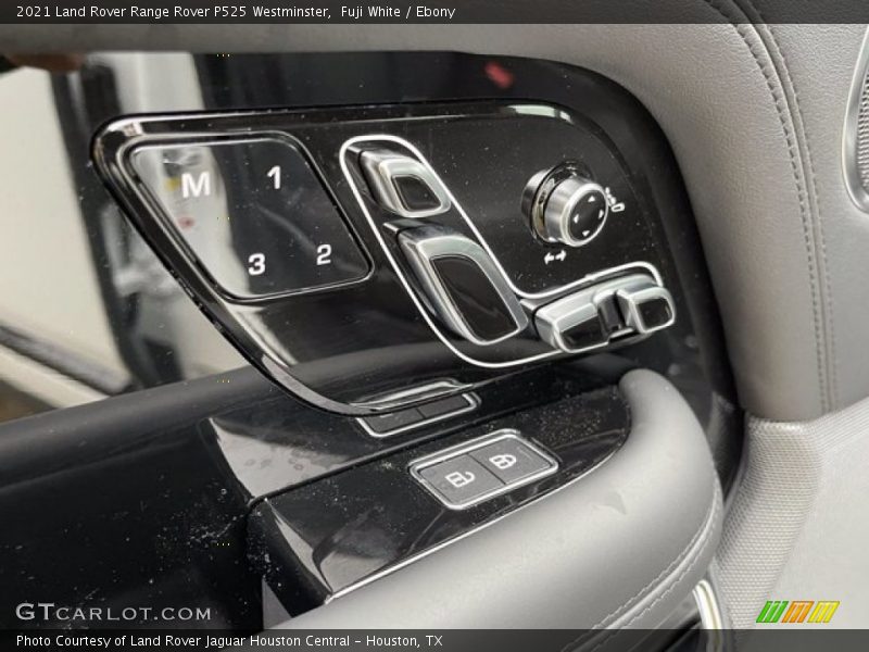 Fuji White / Ebony 2021 Land Rover Range Rover P525 Westminster