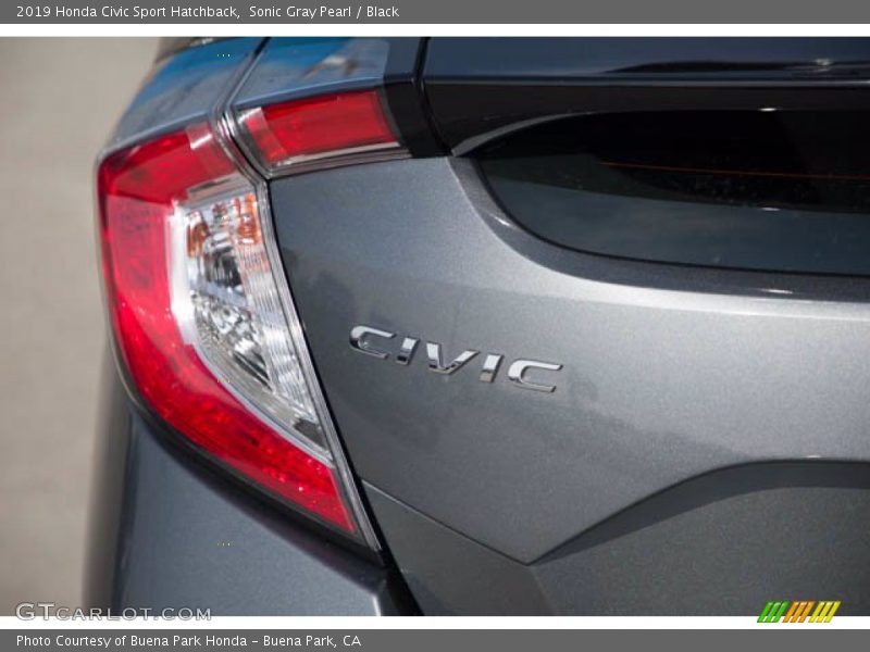 Sonic Gray Pearl / Black 2019 Honda Civic Sport Hatchback