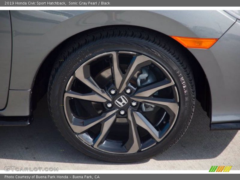 Sonic Gray Pearl / Black 2019 Honda Civic Sport Hatchback