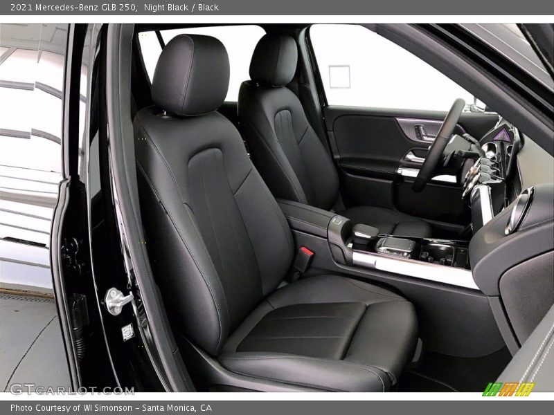 Night Black / Black 2021 Mercedes-Benz GLB 250