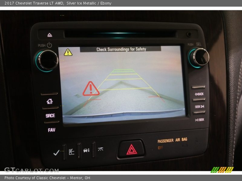 Silver Ice Metallic / Ebony 2017 Chevrolet Traverse LT AWD