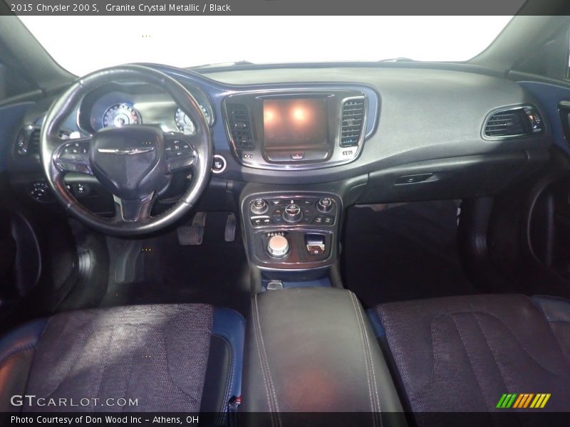 Granite Crystal Metallic / Black 2015 Chrysler 200 S