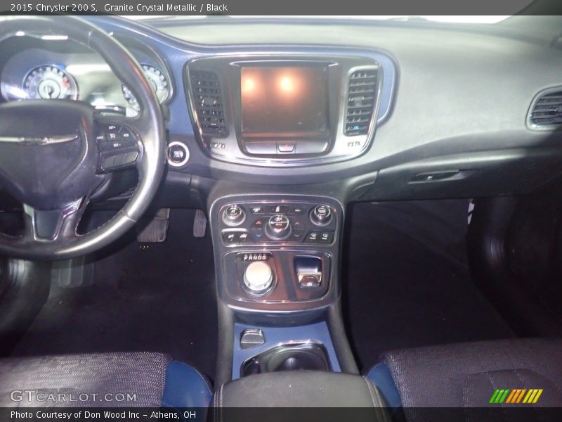 Granite Crystal Metallic / Black 2015 Chrysler 200 S
