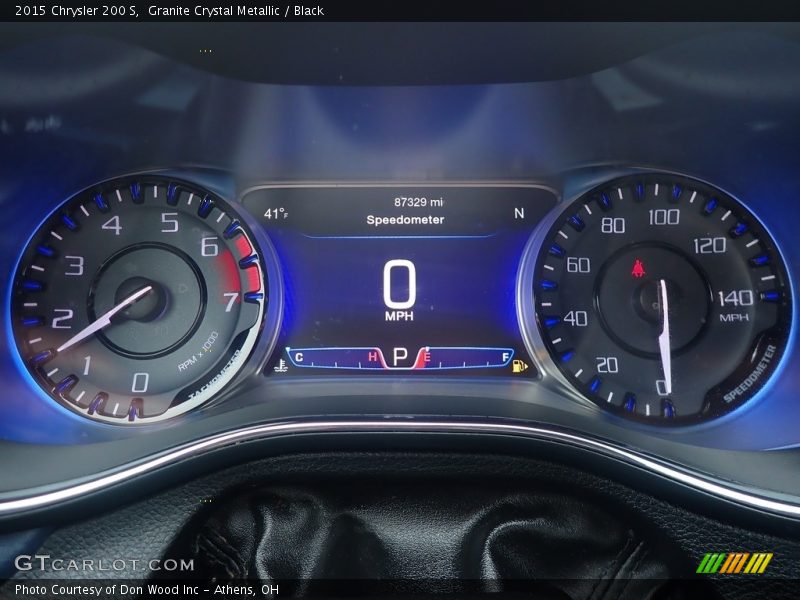 Granite Crystal Metallic / Black 2015 Chrysler 200 S