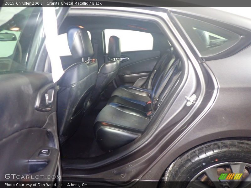 Granite Crystal Metallic / Black 2015 Chrysler 200 S