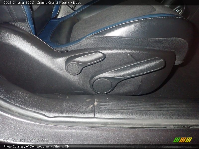 Granite Crystal Metallic / Black 2015 Chrysler 200 S