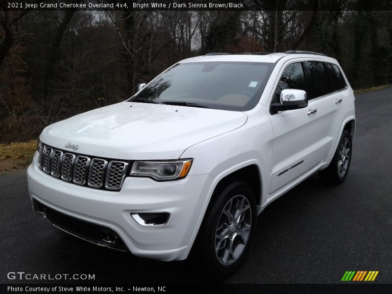 Bright White / Dark Sienna Brown/Black 2021 Jeep Grand Cherokee Overland 4x4