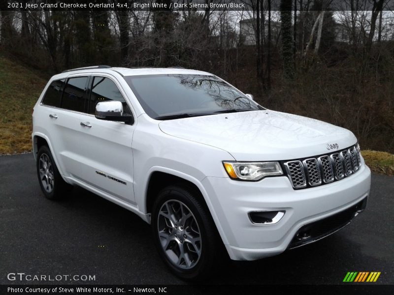 Bright White / Dark Sienna Brown/Black 2021 Jeep Grand Cherokee Overland 4x4