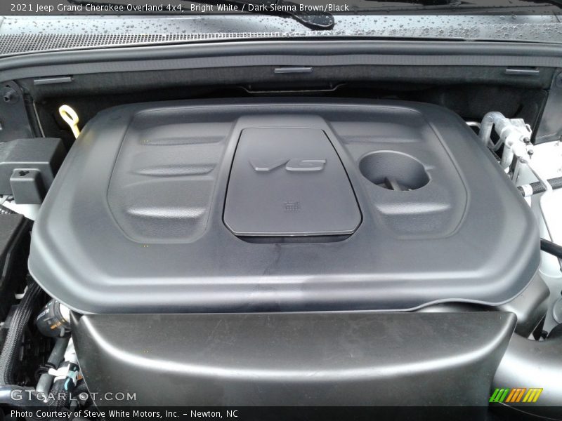 Bright White / Dark Sienna Brown/Black 2021 Jeep Grand Cherokee Overland 4x4