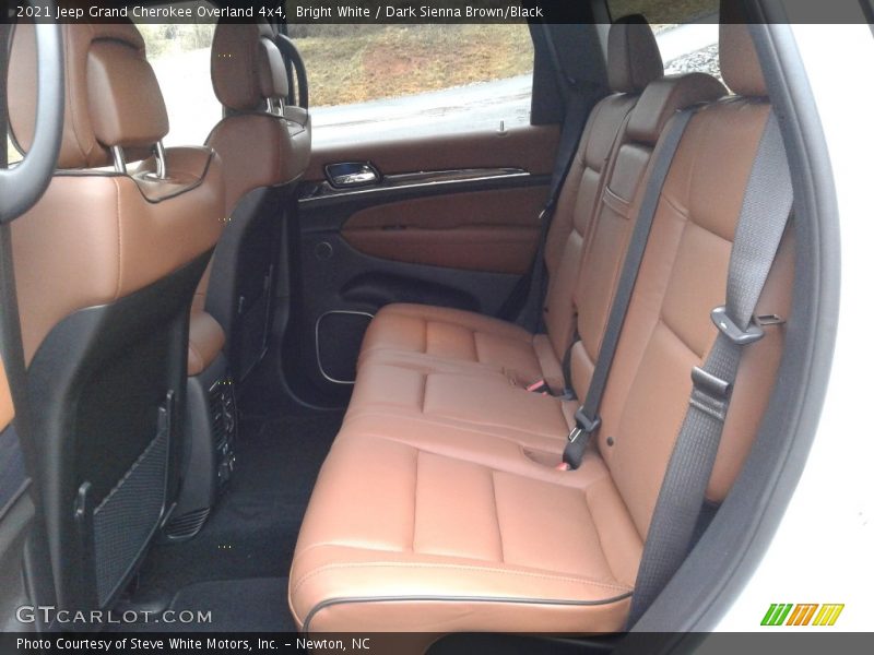 Bright White / Dark Sienna Brown/Black 2021 Jeep Grand Cherokee Overland 4x4