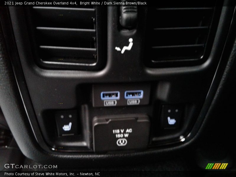 Bright White / Dark Sienna Brown/Black 2021 Jeep Grand Cherokee Overland 4x4