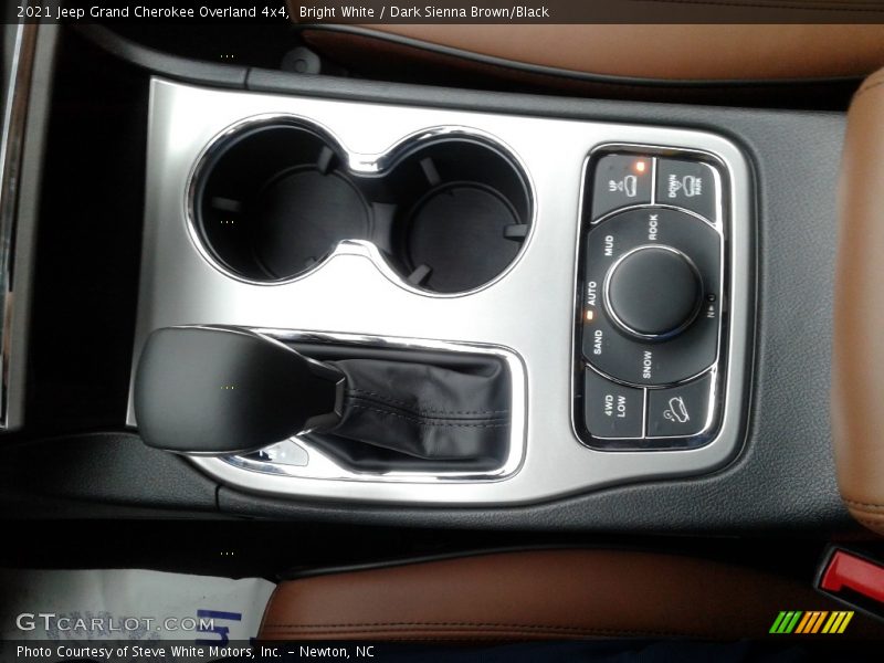 Bright White / Dark Sienna Brown/Black 2021 Jeep Grand Cherokee Overland 4x4