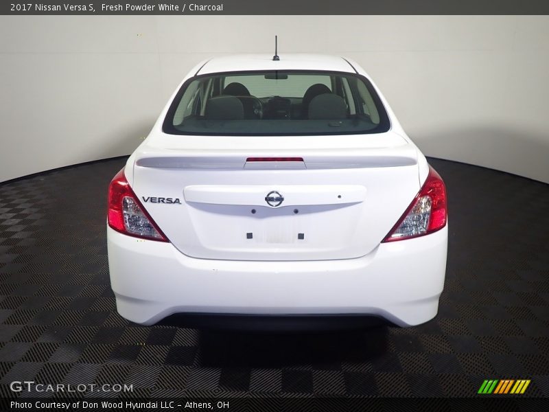 Fresh Powder White / Charcoal 2017 Nissan Versa S