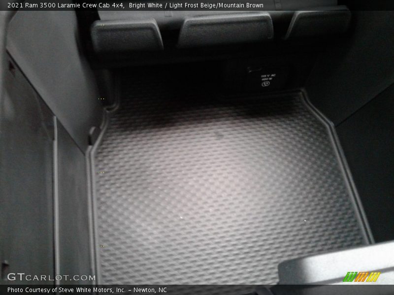 Bright White / Light Frost Beige/Mountain Brown 2021 Ram 3500 Laramie Crew Cab 4x4