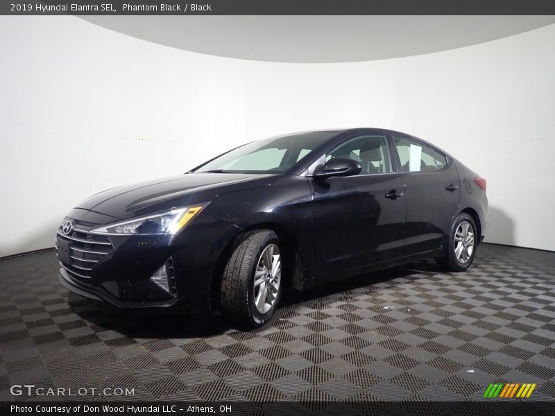 Phantom Black / Black 2019 Hyundai Elantra SEL