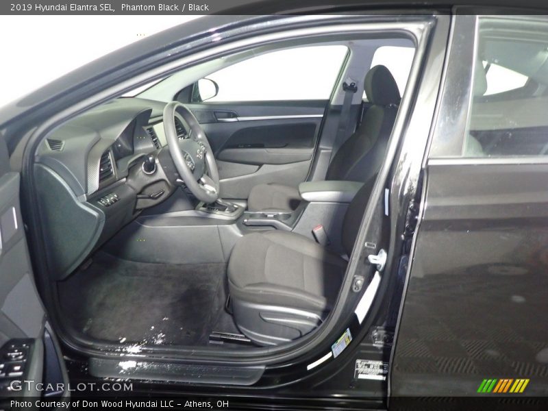 Phantom Black / Black 2019 Hyundai Elantra SEL