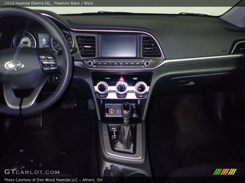 Phantom Black / Black 2019 Hyundai Elantra SEL