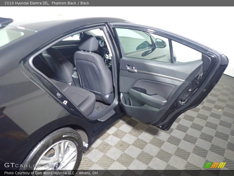 Phantom Black / Black 2019 Hyundai Elantra SEL