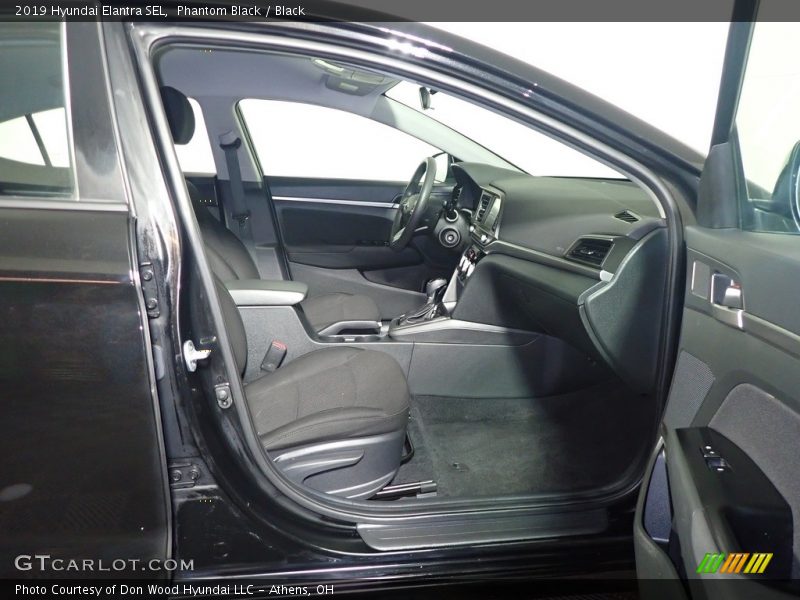 Phantom Black / Black 2019 Hyundai Elantra SEL