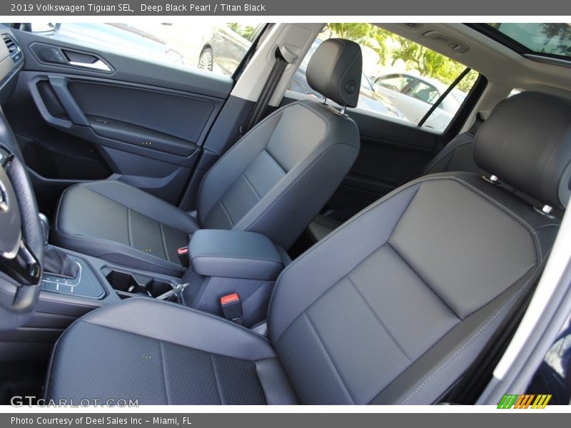 Deep Black Pearl / Titan Black 2019 Volkswagen Tiguan SEL