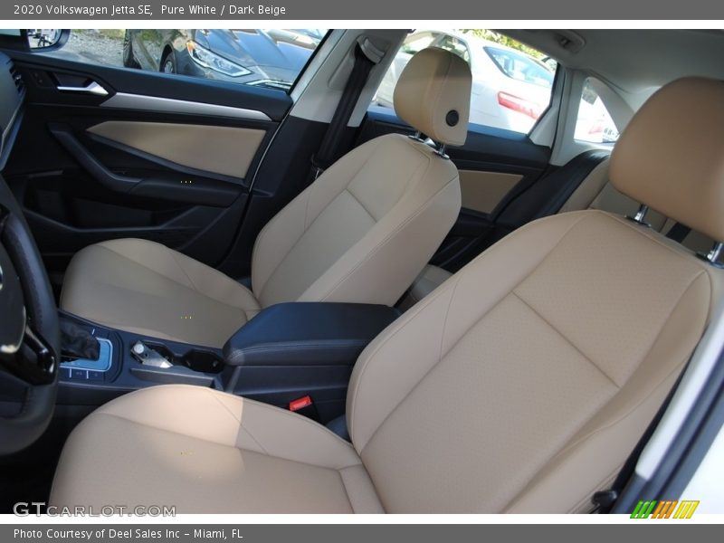 Pure White / Dark Beige 2020 Volkswagen Jetta SE