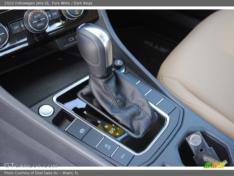  2020 Jetta SE 8 Speed Automatic Shifter