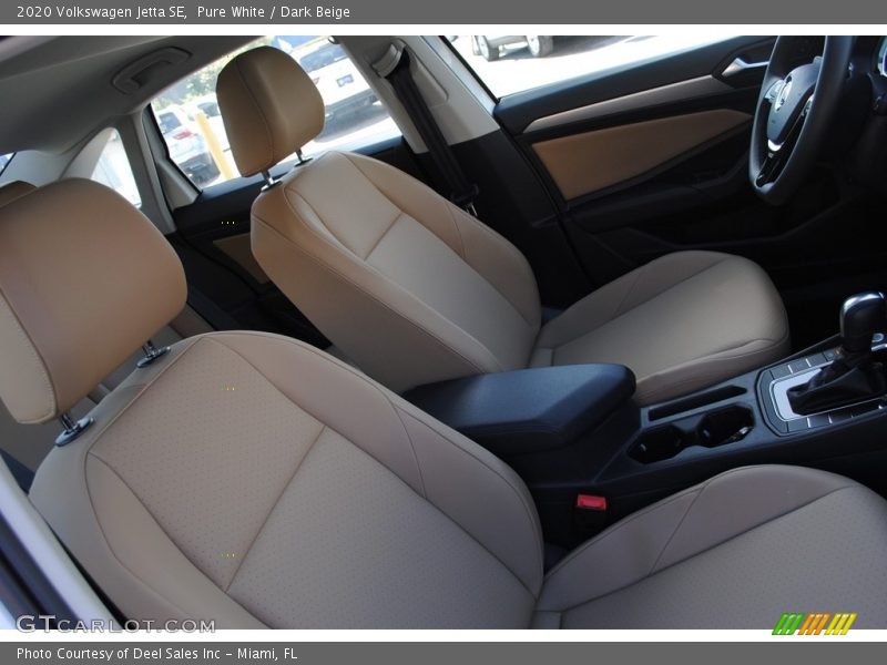 Pure White / Dark Beige 2020 Volkswagen Jetta SE