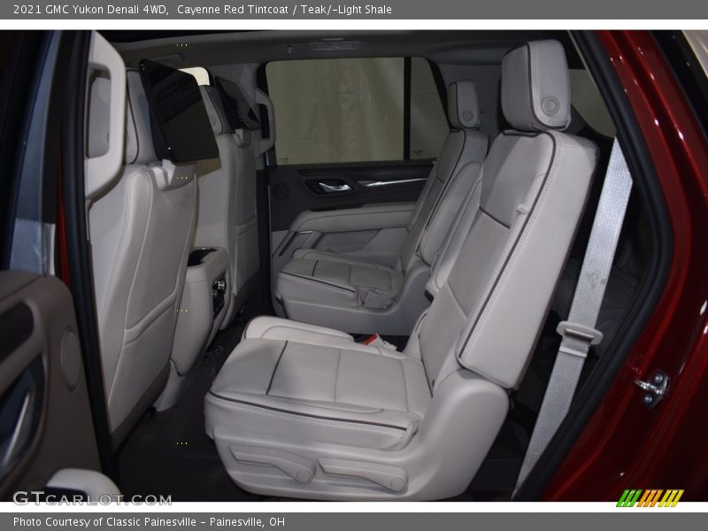Cayenne Red Tintcoat / Teak/­Light Shale 2021 GMC Yukon Denali 4WD